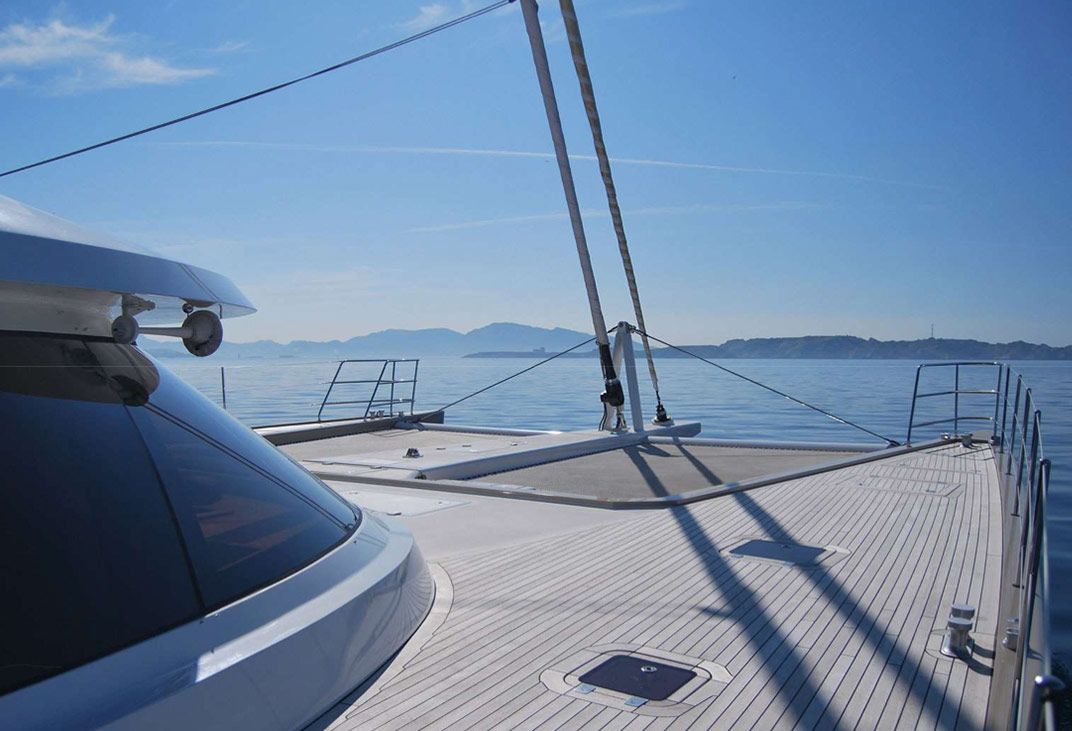 Blue Coast 92 foredeck