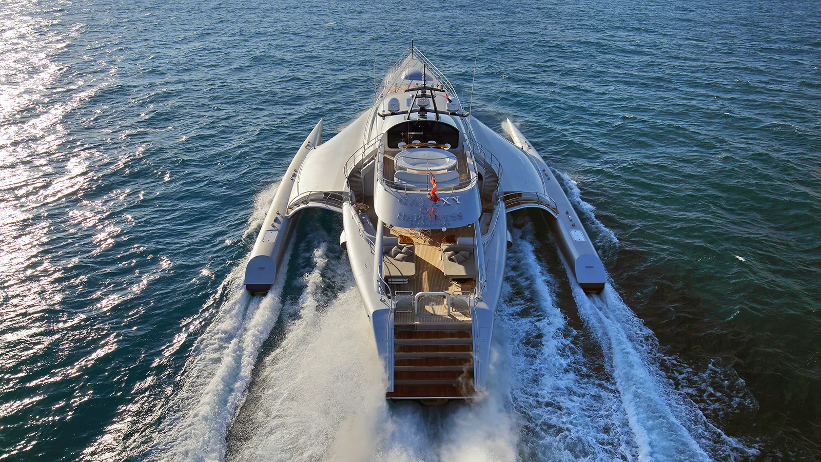 Trimarans
